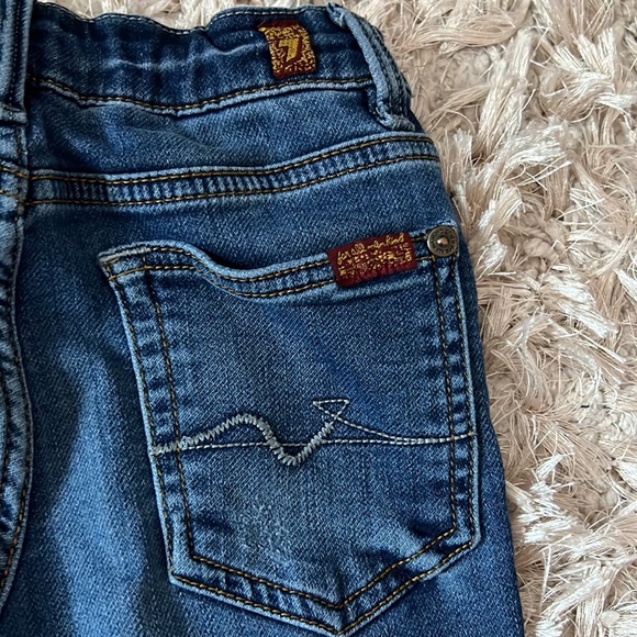 2 pairs of kids authentic 7 for all Mankind skinny jeans. Size 6 - Picture 4 of 6